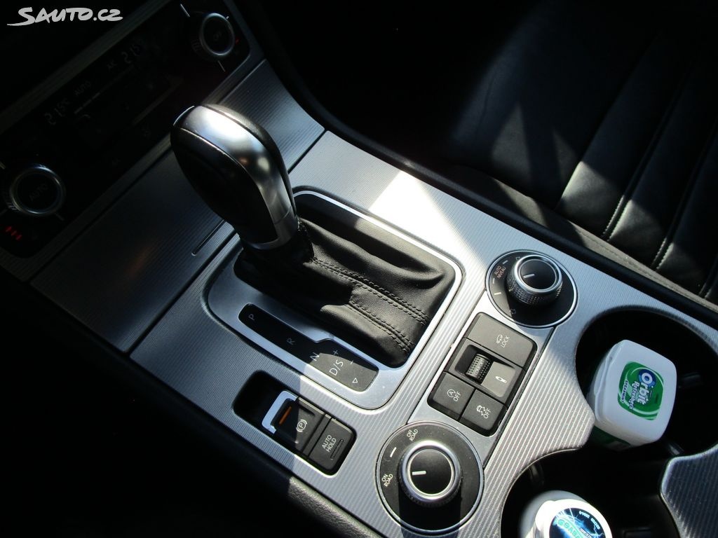 Volkswagen Touareg, 3,0TDI-V6 -193 KW -KOUPEN V ČR - 18