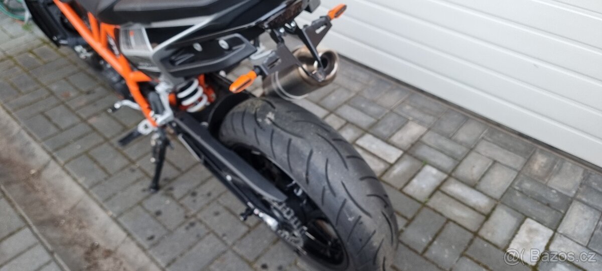 Ktm Duke 690 - 18