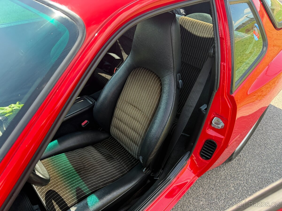 Porsche 944 - 18