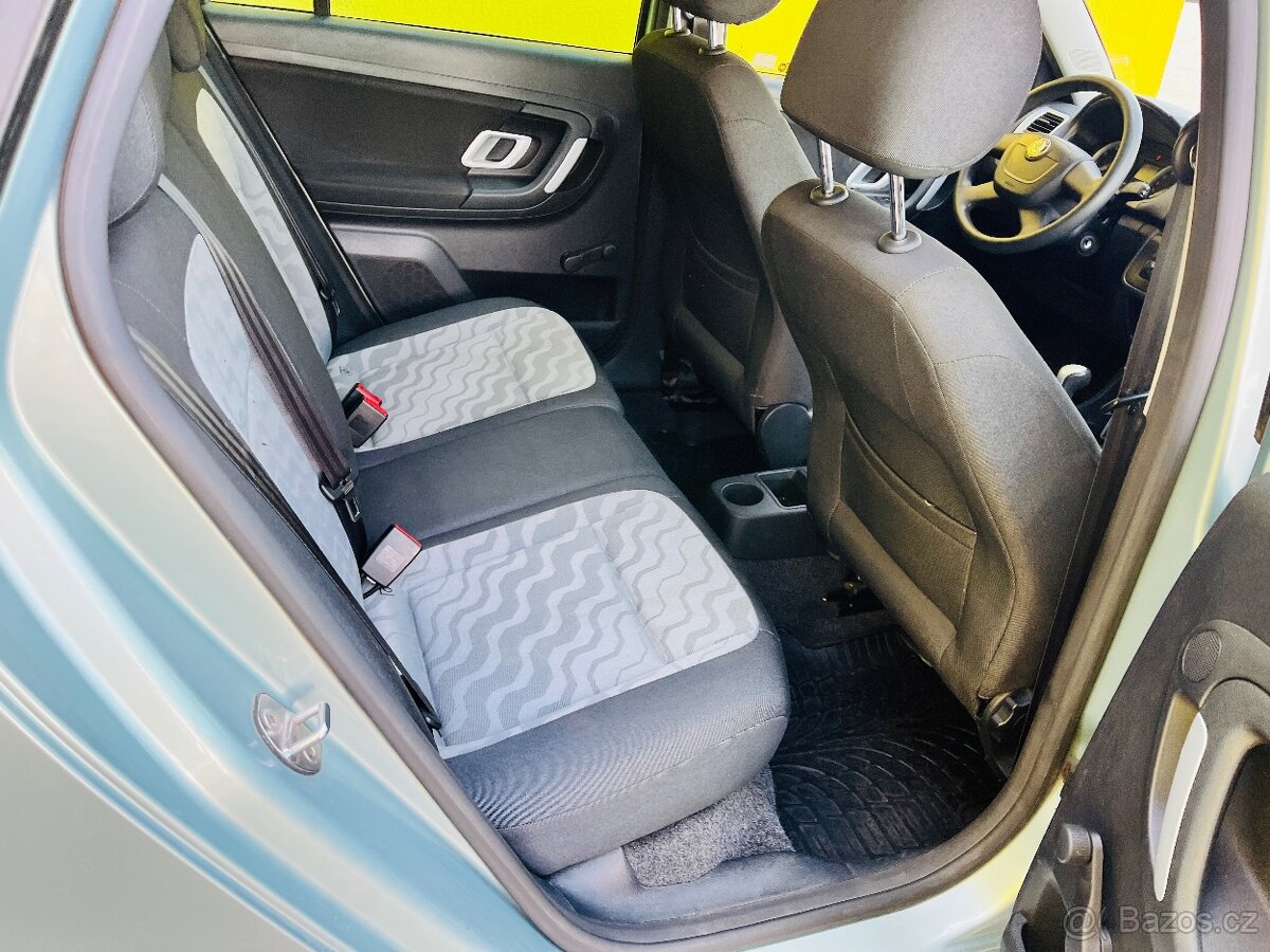 ŠKODA FABIA 1.2 i 51 kW BENZÍN COMBI KLIMA - 18