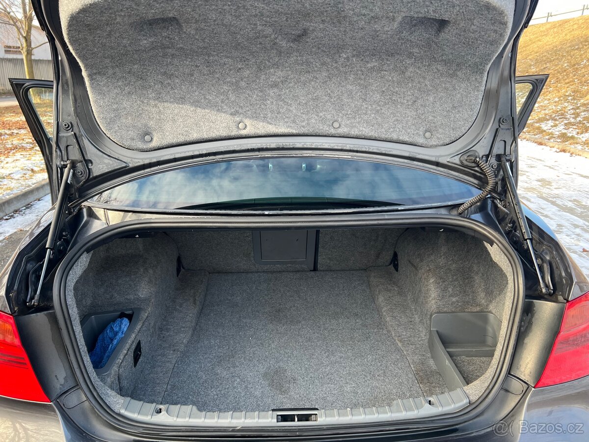 BMW E90 330i – N52 6q - 18