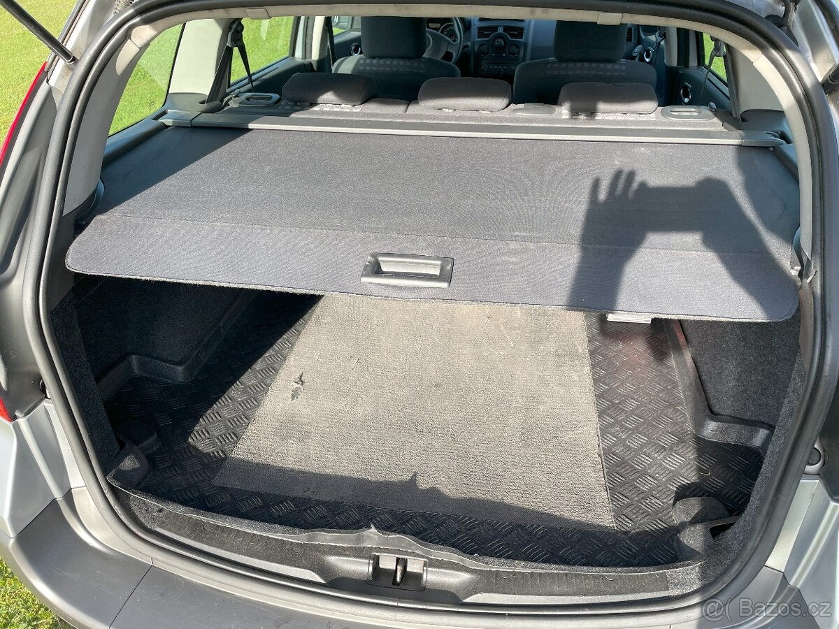 Renault Megane II kombi 1,5 dCi 78 kW - tažné zařízení - 18