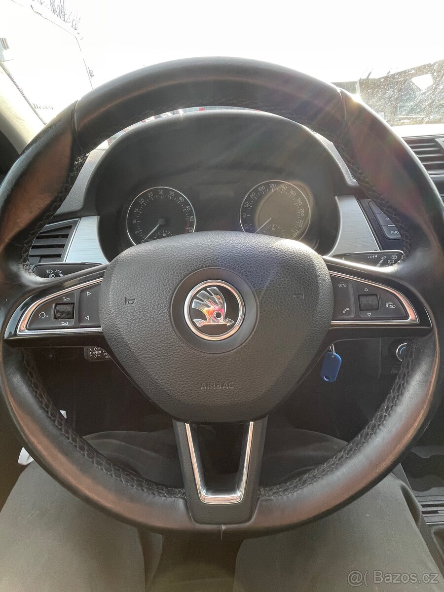 Škoda Fabie 3 combi...,závěs. - 18