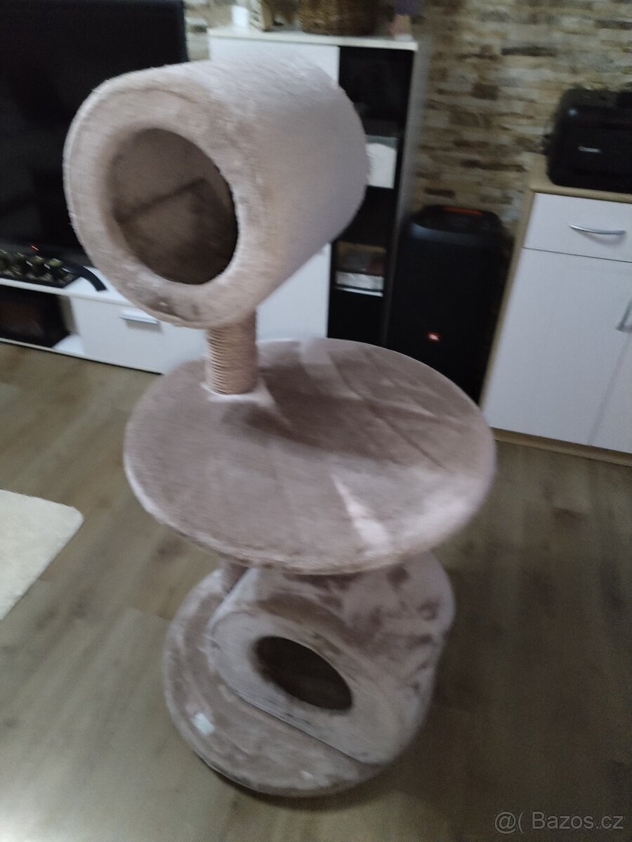 Růžový pelíšek škrabadlo pro kočičku zánovní - 18