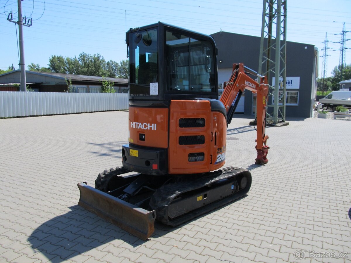 Hitachi ZAXIS 26U - 18