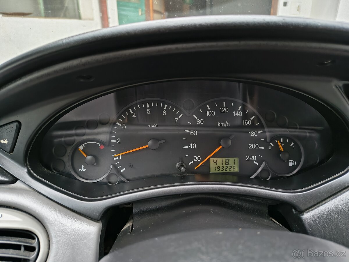 Ford Focus - 18