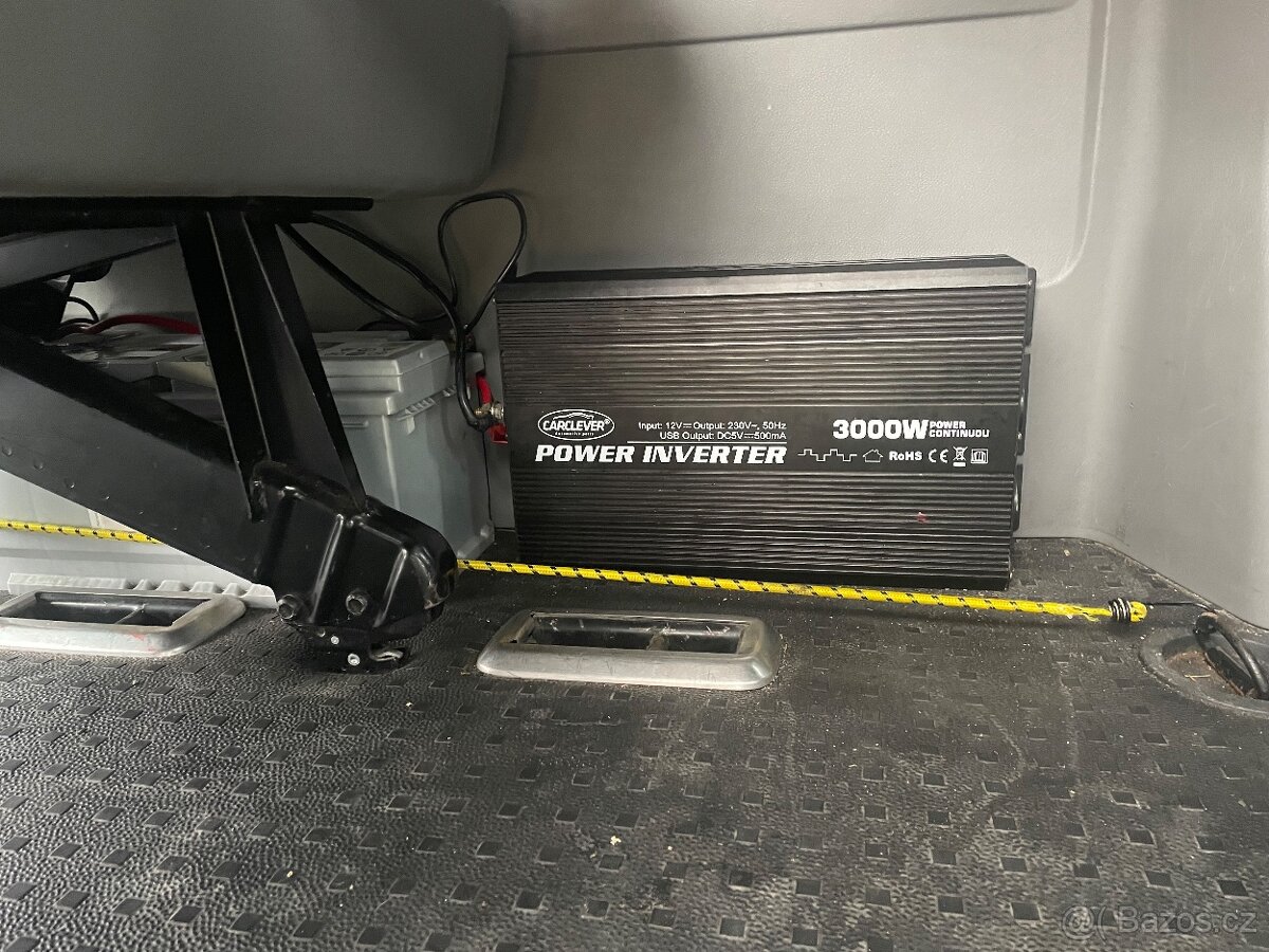 Vw caravelle 2.5 tdi - 18