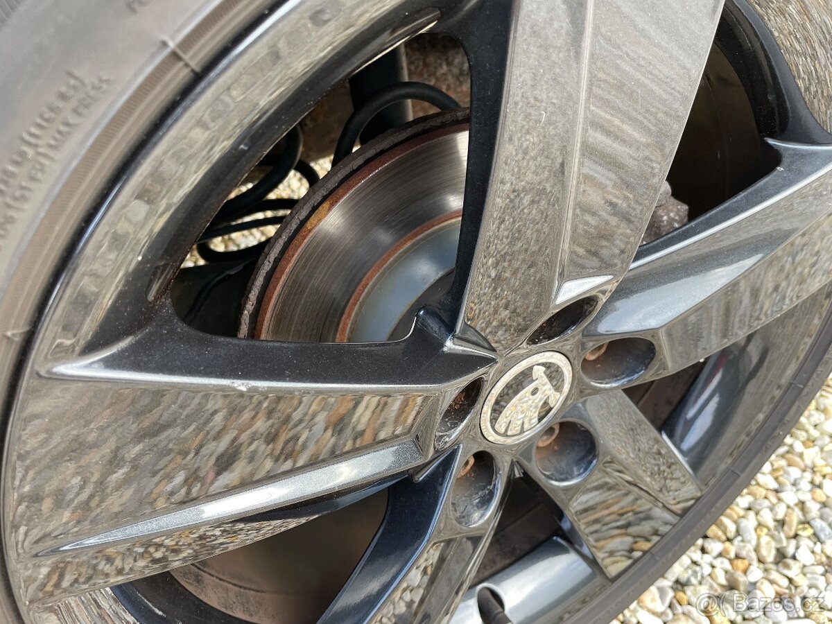 ŠKODA RAPID SPACEBACK 1,2 TSI 66KW AMBIENTE 2016 - 18