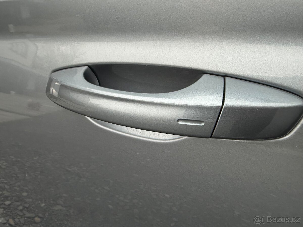 ŠKODA SUPERB SPORTLINE 2.0TSI 140KW TAŽNÉ cockpit m2021 - 18
