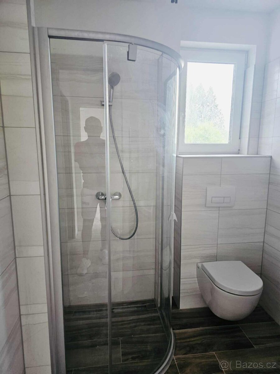 Pronájem rodinného domu 6+1, 183 m2 - 18
