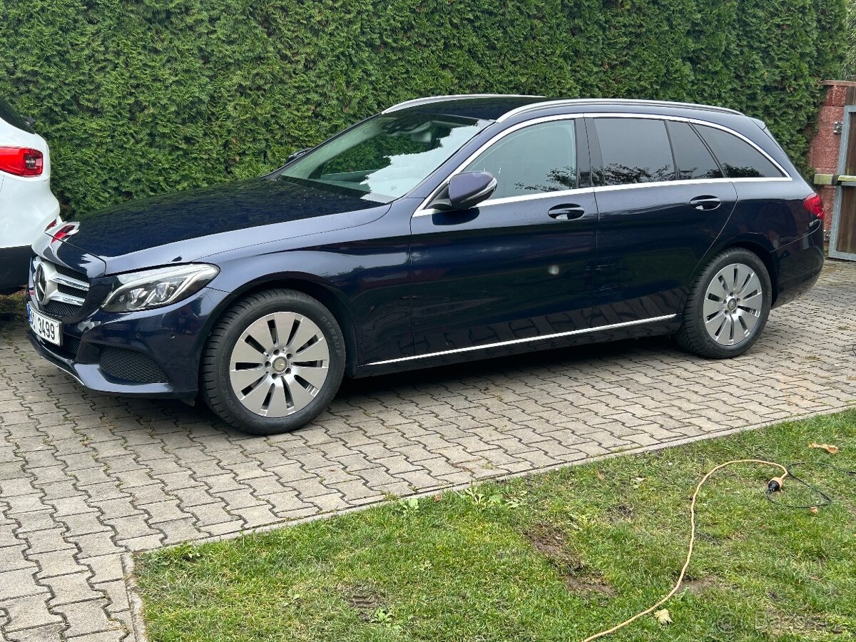 Mercedes-Benz C180 7g 115kw 12/2015 výbava, ČR, servis - 18