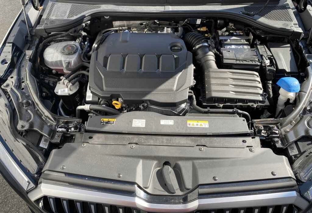 Škoda Superb, L&K, 4X4, Nez.top, MATRIX, Odpoč. DPH, 142 KW - 18