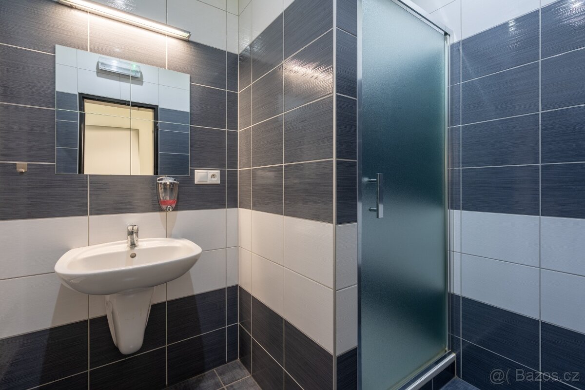 Komerční nemovitost, výroba, sklad, kancelář - 18