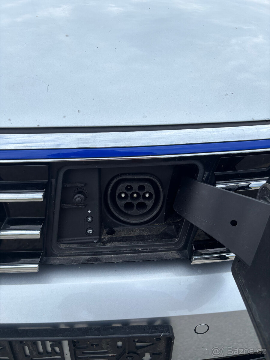 VW Passat 1.4TSI 170kW GTE - plug-in hybrid - 18