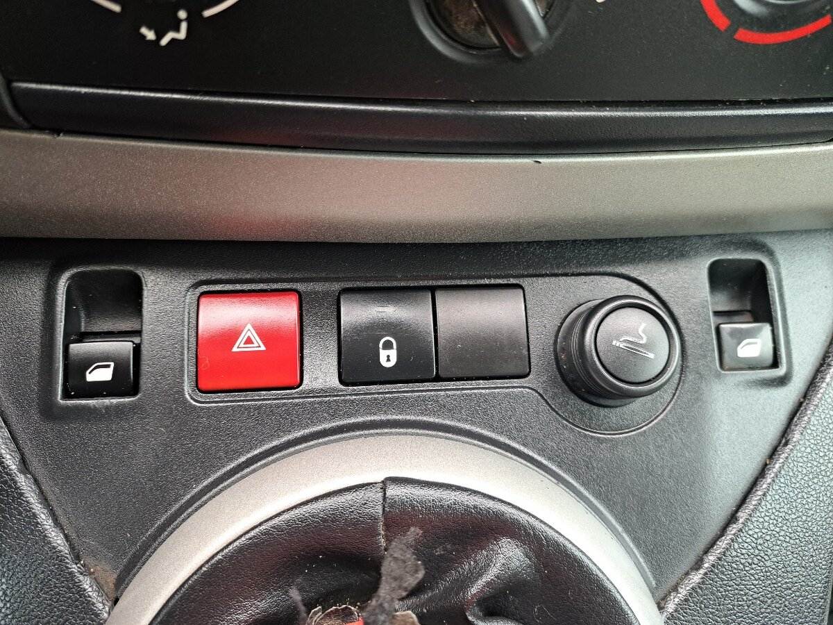 citroen berlingo multispace 1,6hdi 2009 - 18