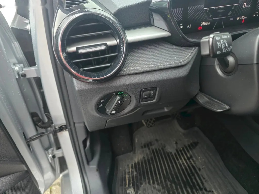 Škoda Fabia, SELECTION 1.0TSI/70kW - 18