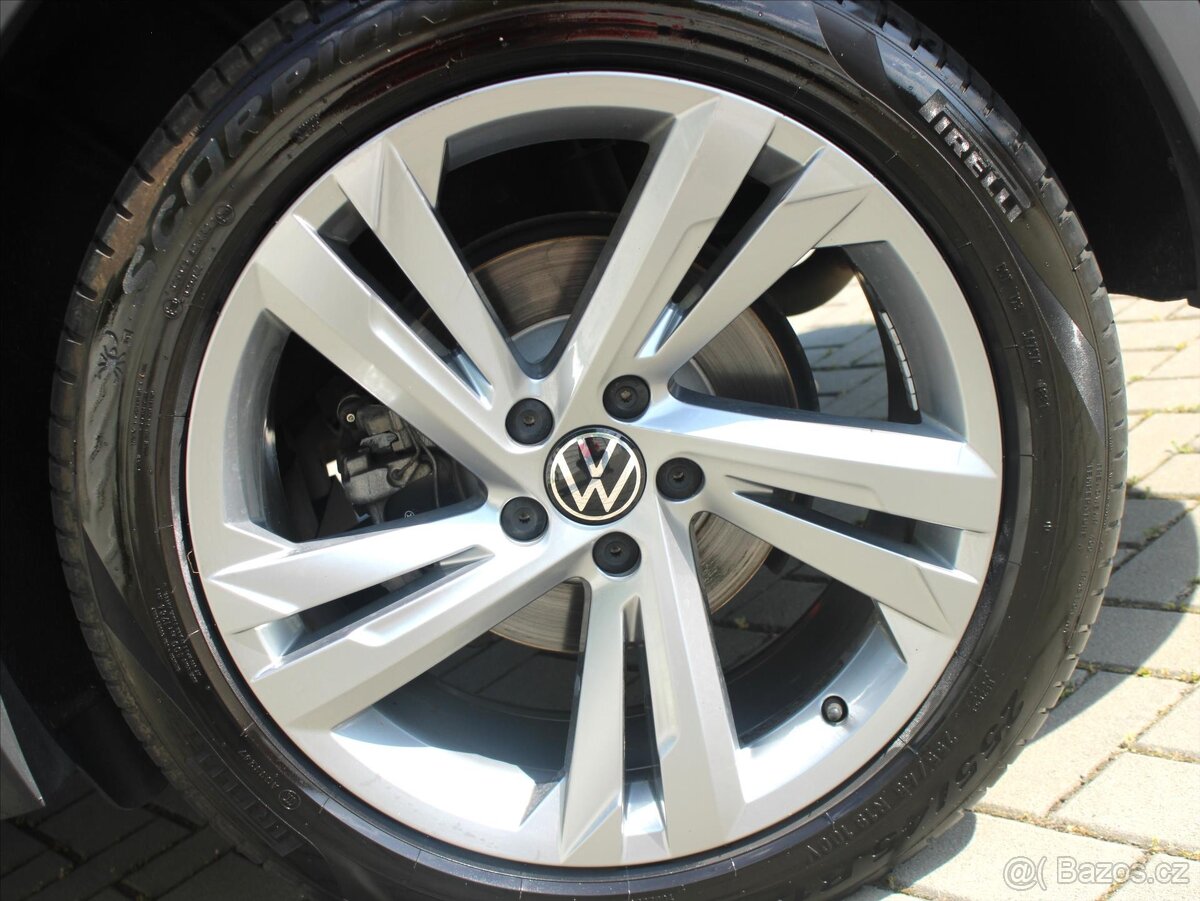 Volkswagen VW Tiguan 2,0 TDI 4Motion DSG R-Line Tov.Záruka - 18