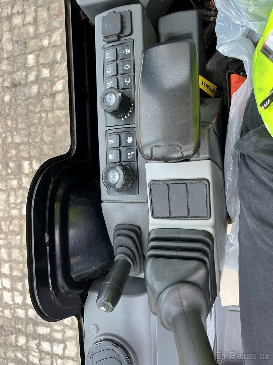 Prodám minibagr CAT 301.8 - 18