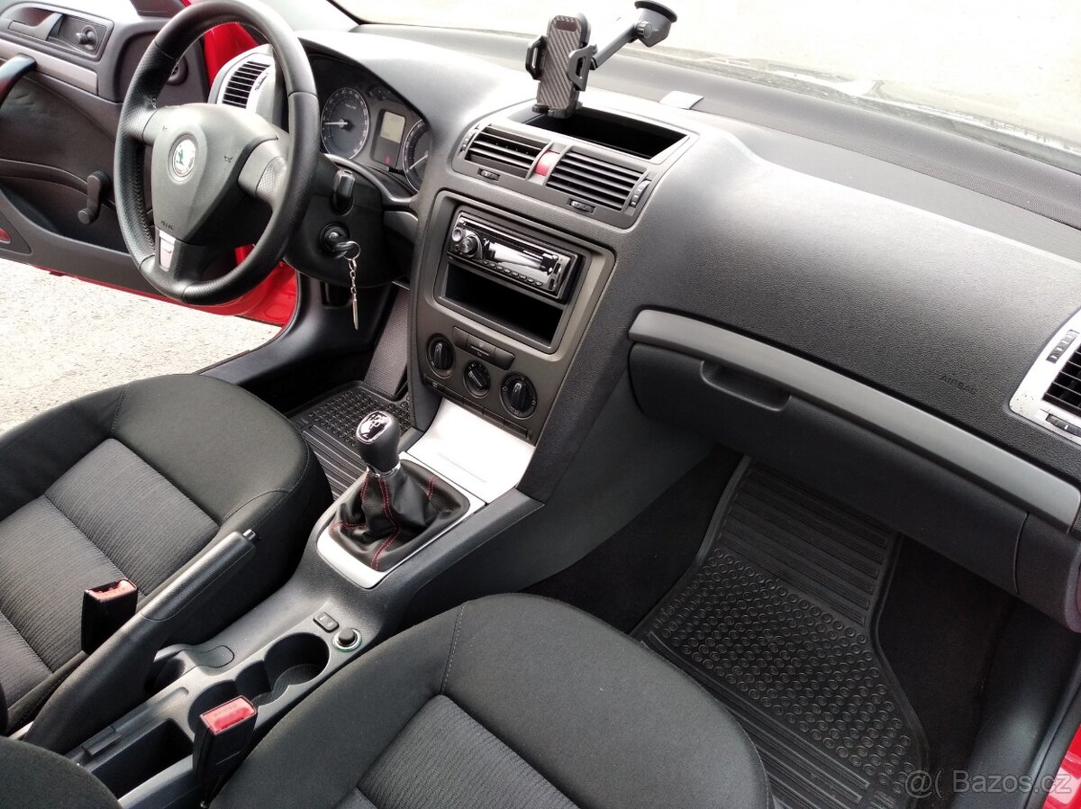 Škoda Octavia II 1,6MPi - 18