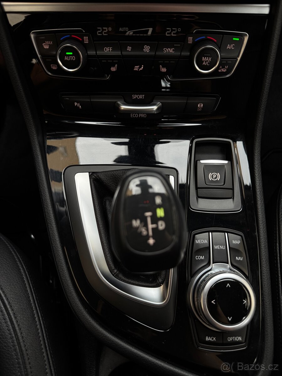 BMW 220d XDrive - 18