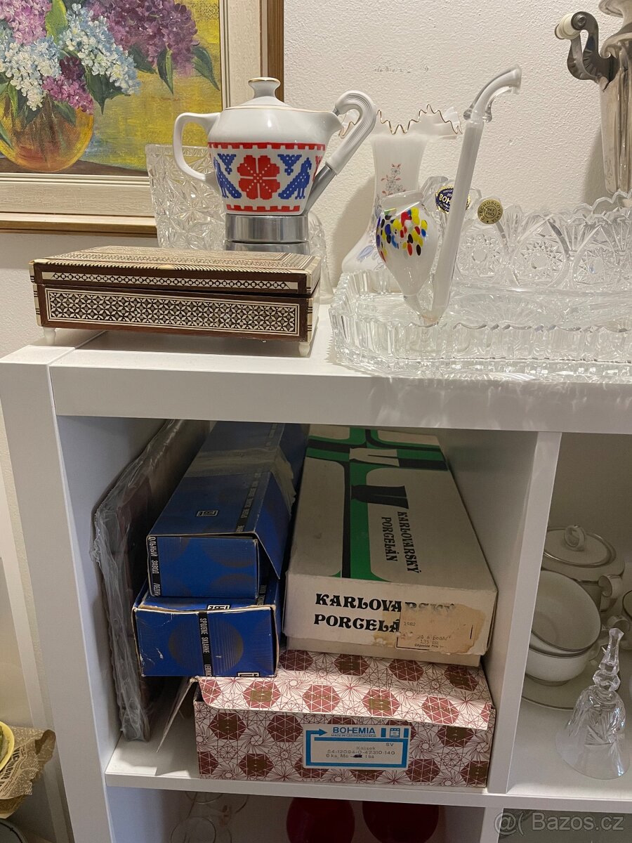 Starožitné sklo-porcelán-nádobí-drobnosti - 18