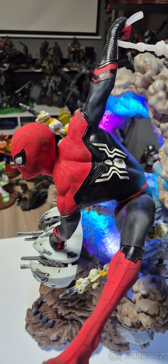 Spider-Man: Far from home - Legacy Replica - 18