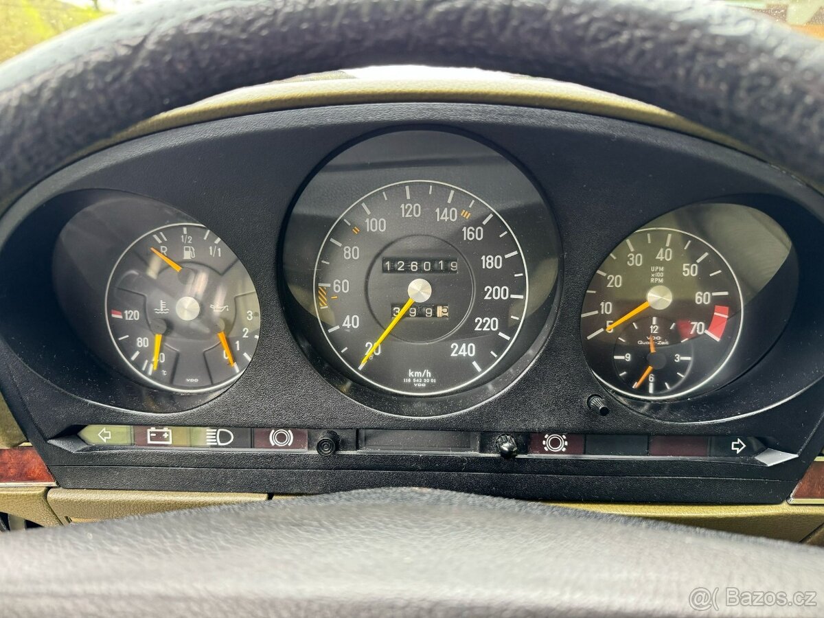 Mercedes-Benz SLC 350 - 18