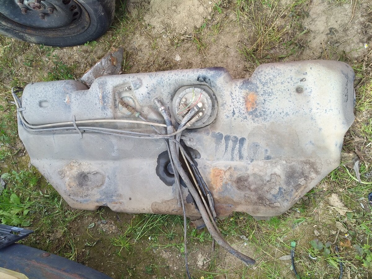 PEUGEOT 405 2,0 SRI 1993 - 18