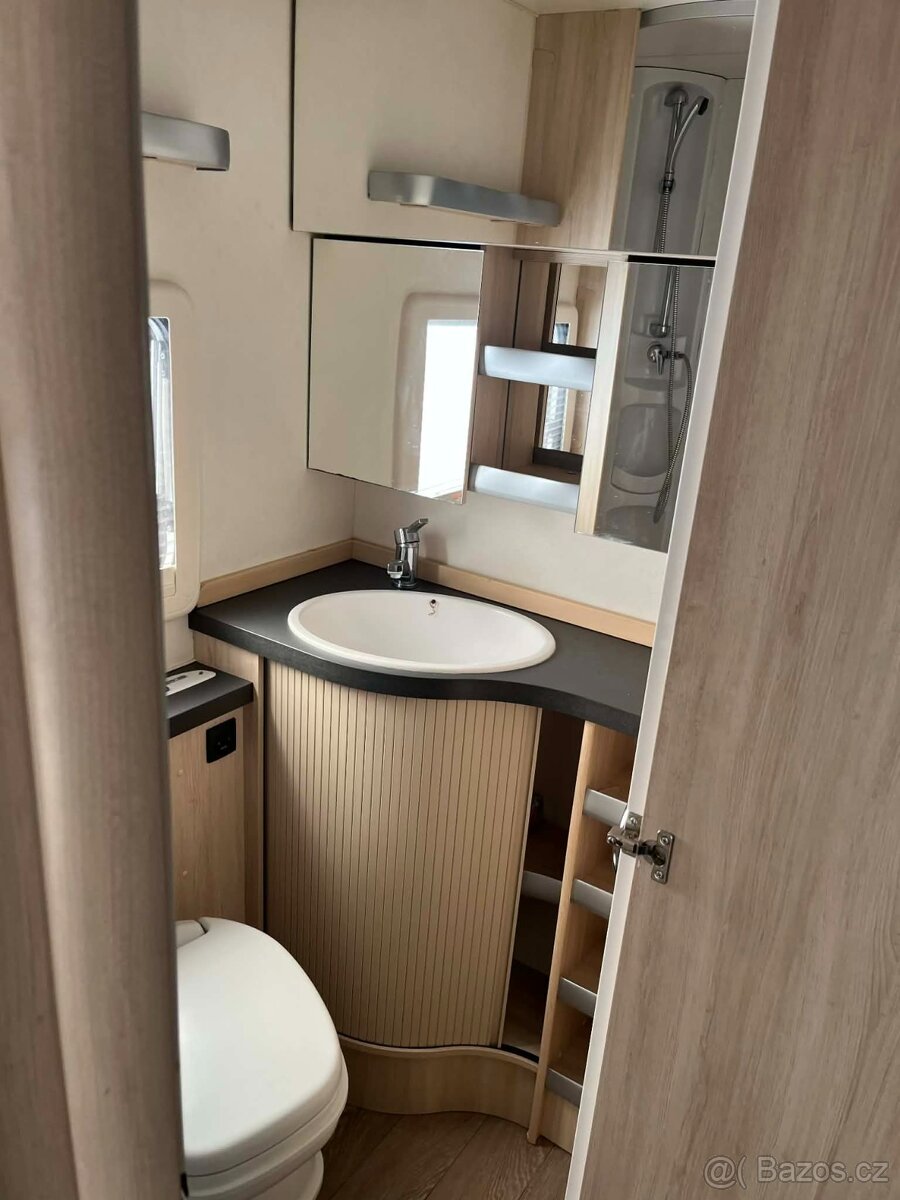 karavan HOBBY 545 KMF DE LUXE - 18