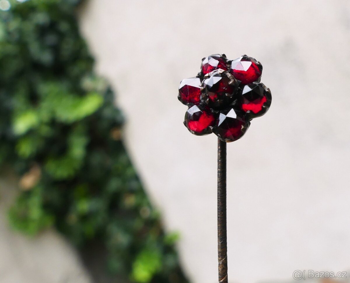 Šperky české granáty, koliér, brože, jehlice, stříbro tombak - 18