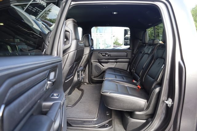 Dodge RAM 5.7 Limited 2022 - 18