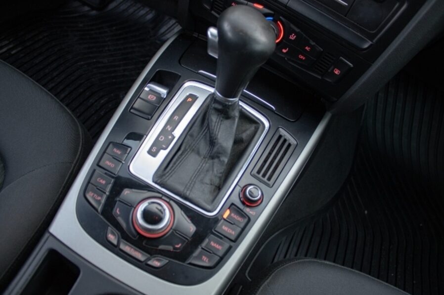 AUDI A4 AVANT 2.0 TDI AUTOMAT - 18