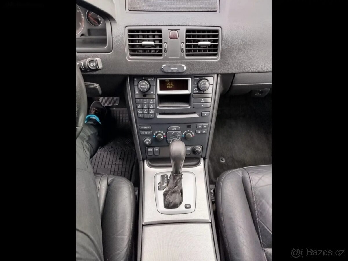 Volvo XC90, 2.4DS AWD 185 AT - 18