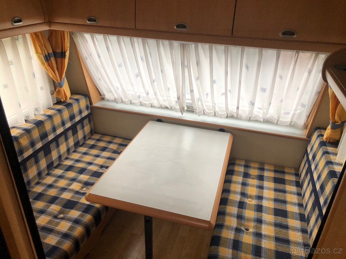 Karavan Hobby 450 De Luxe - 18