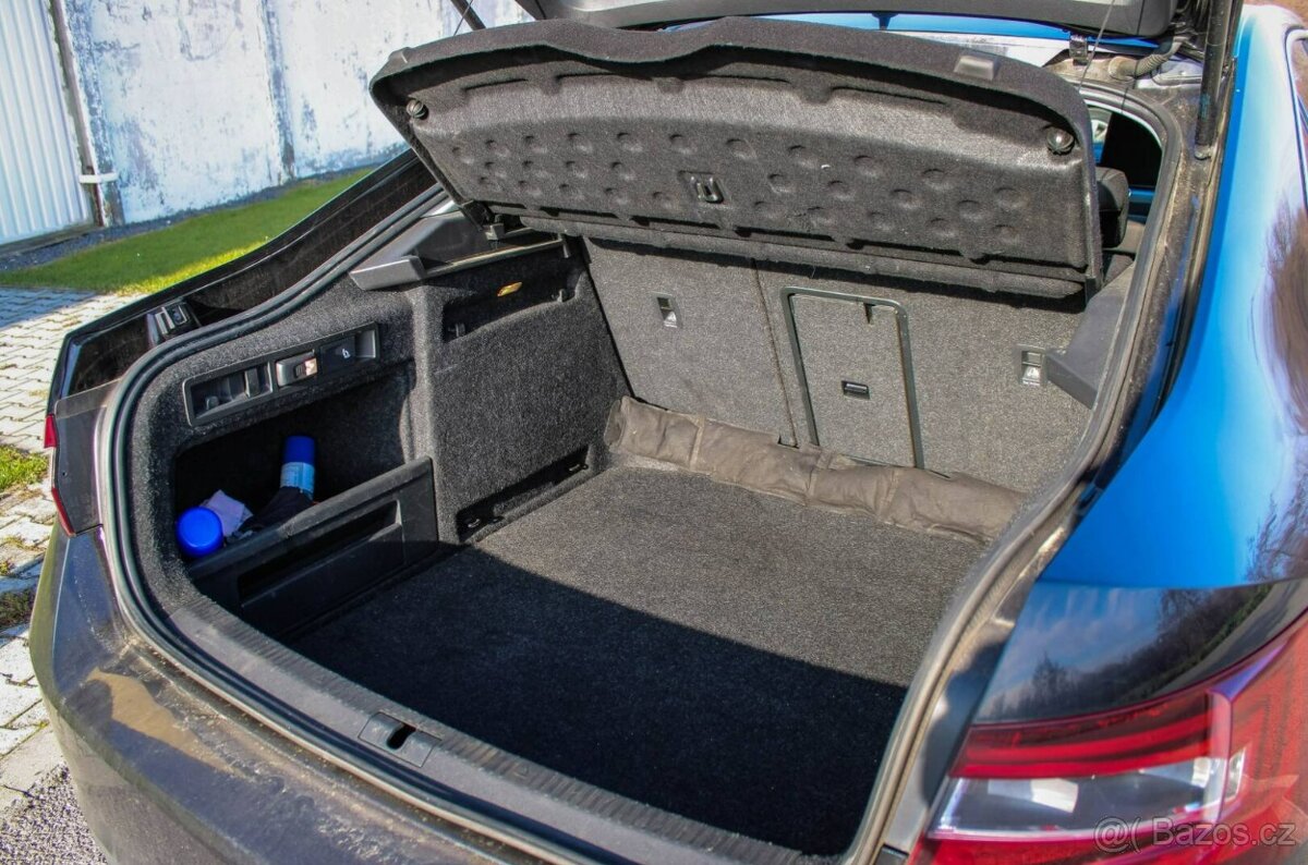 Škoda Superb 2.0 TDI Ambition DSG - 18