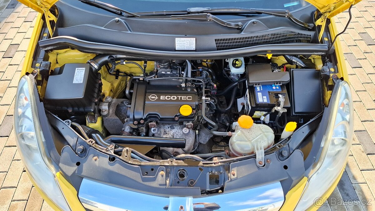 Opel Corsa III 1,0i - 44kw. SLUŠNÝ STAV - NOVÁ STK+EM - 18
