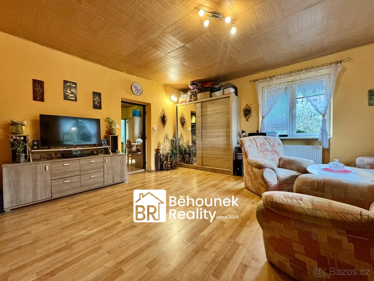 Dvougenerační dům 340 m², s částečnou půdní vestavbou a dalš - 18