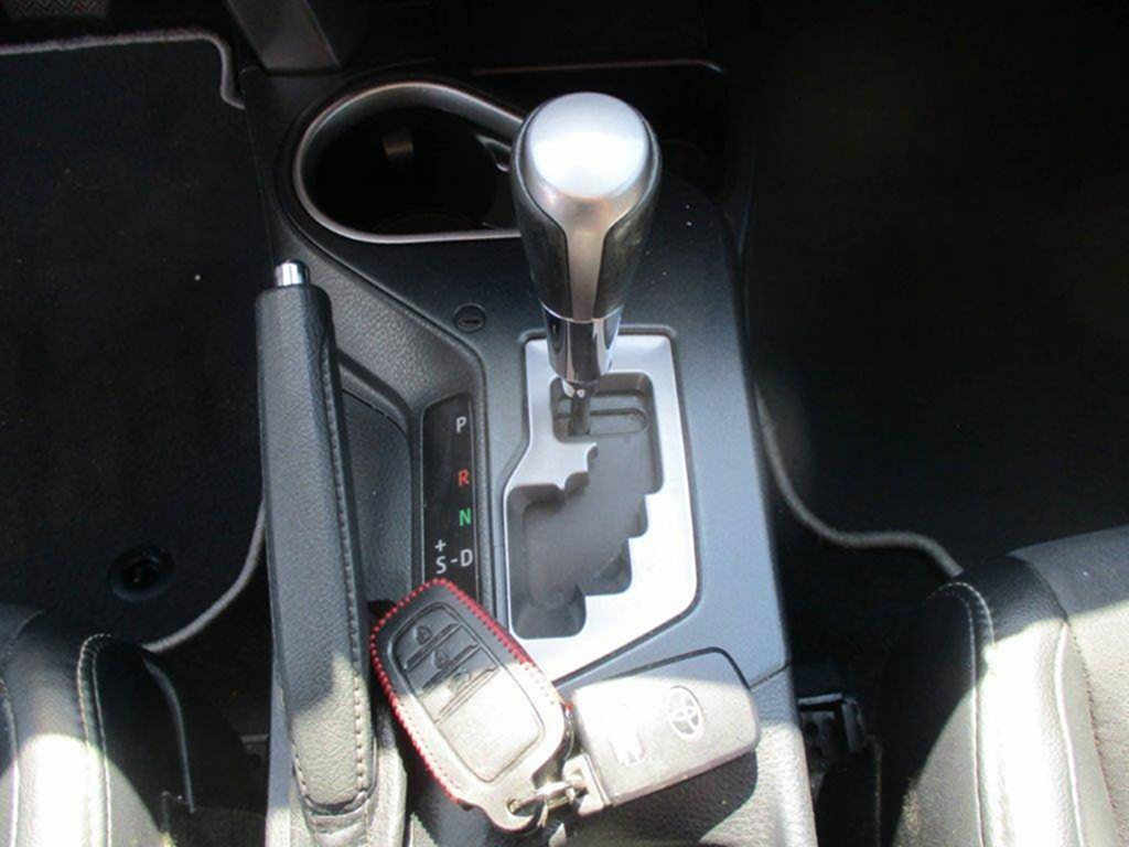 TOYOTA RAV4 2.5Hybrid 145 kW Executive e-CVT 12/2016 - 18