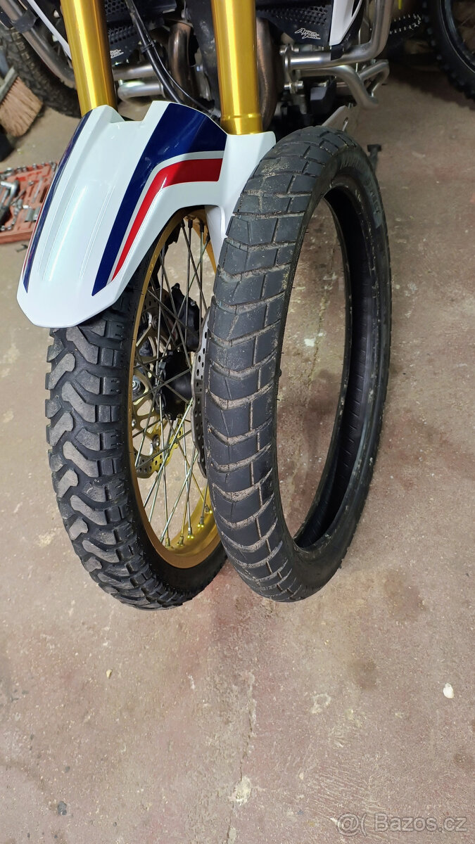 Honda Africa twin CRF 1000 L manual r.v. 2017 + kufry Givi - 18