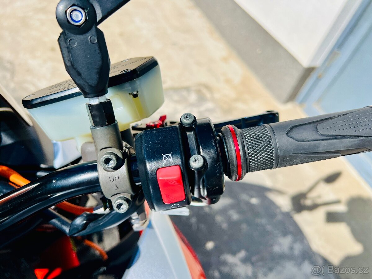 Kawasaki Z 1000, možnost splátek a protiúčtu - 18