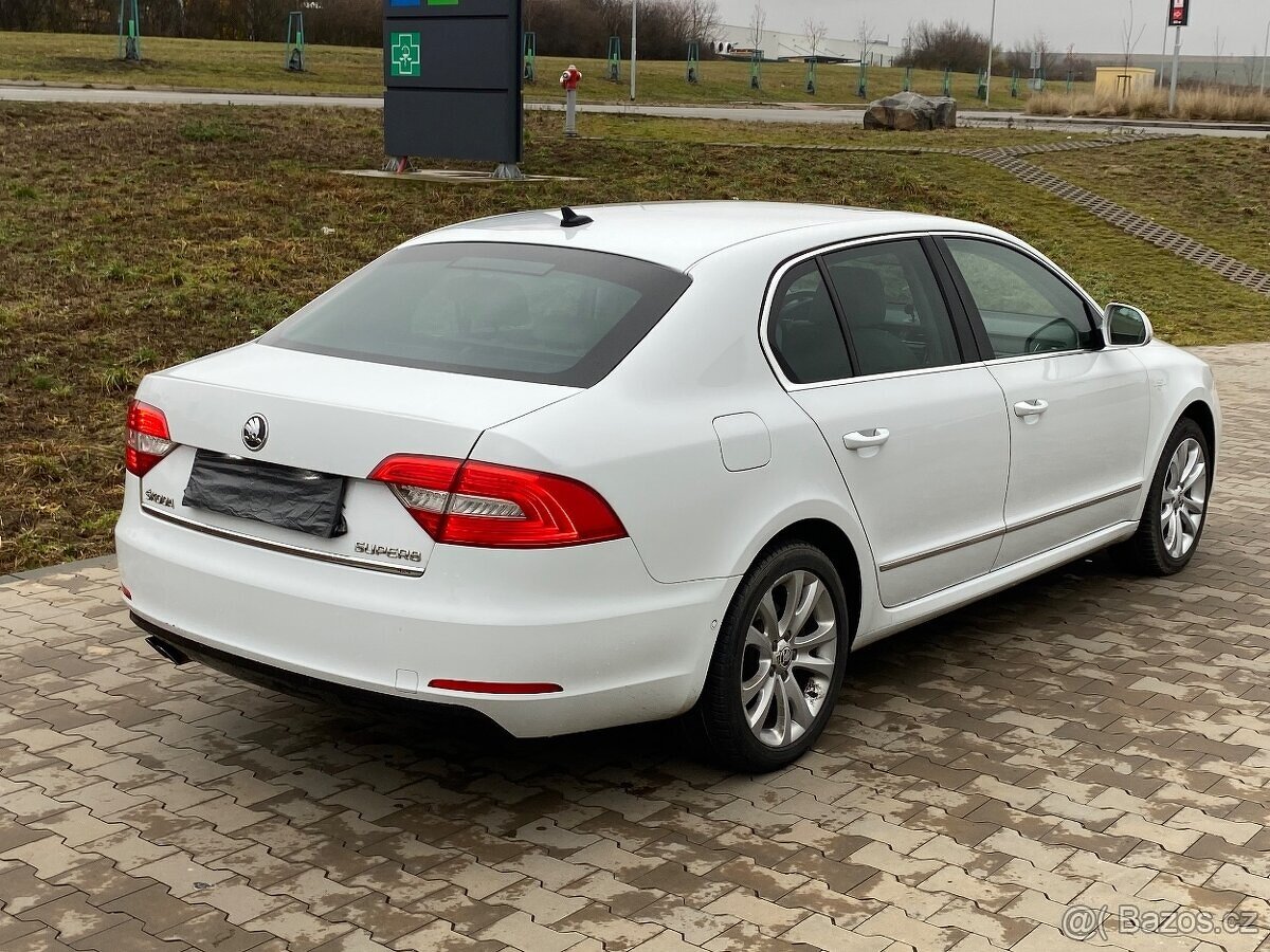 Škoda Superb, Laurin&Klement 2,0Tdi 4x4 - 18