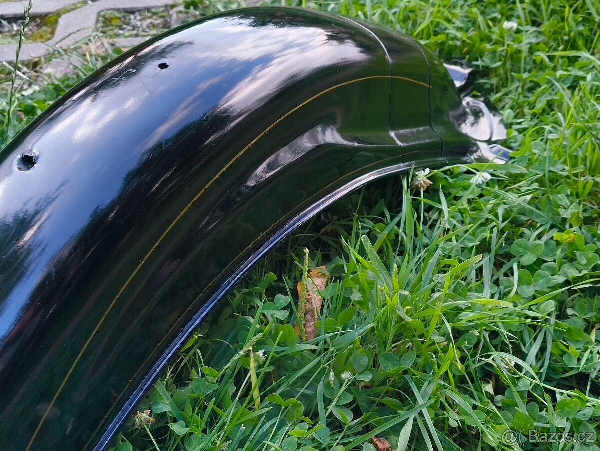 Originální nepoužitý zadní blatník ČZ sport 19' kola 250 - 18