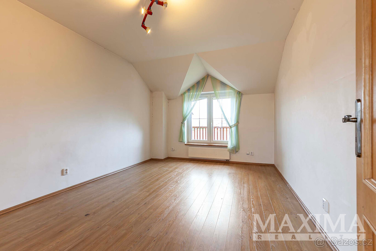 Dům 6 a více o ploše 290 m2 - Bašť, Bašť - 18