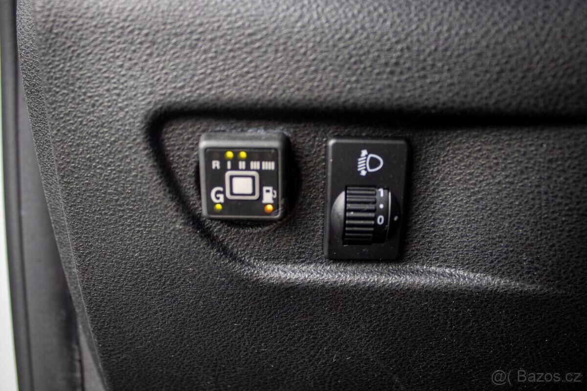 Lada Vesta 1.6 benzín + LPG, 78kW, M5 - 18