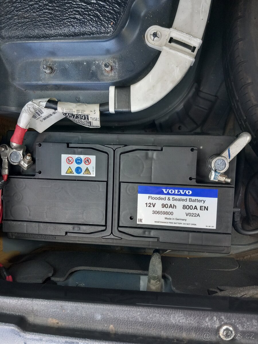 Volvo V70 2.4D 120kw rv 9/2003 bez DPF - 18