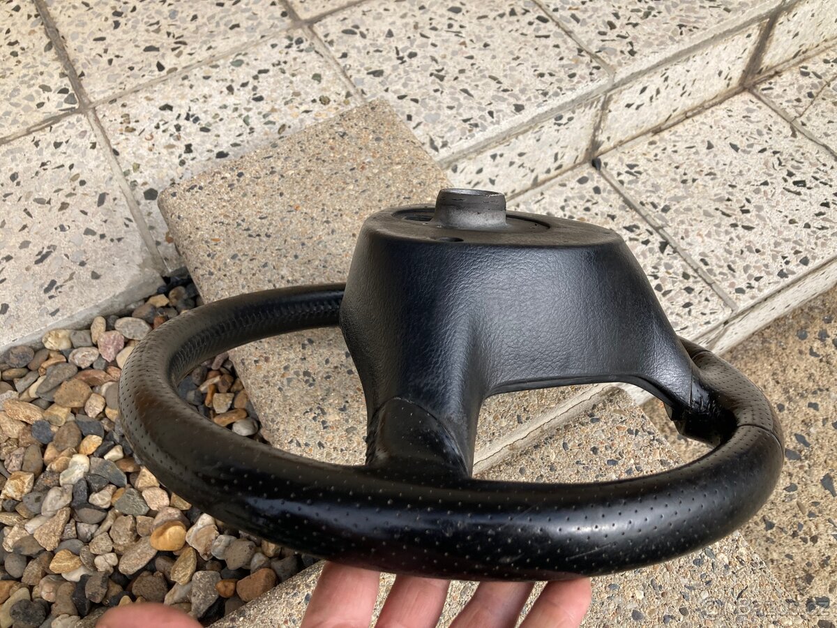 Prodám třiramený volant i s airbagem - 18