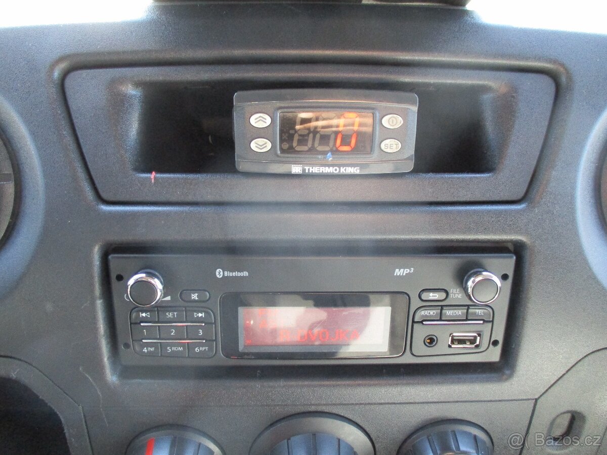 RENAULT MASTER 2.3dCi 110k L2H2P2 2015 DPH 8xauto - 18