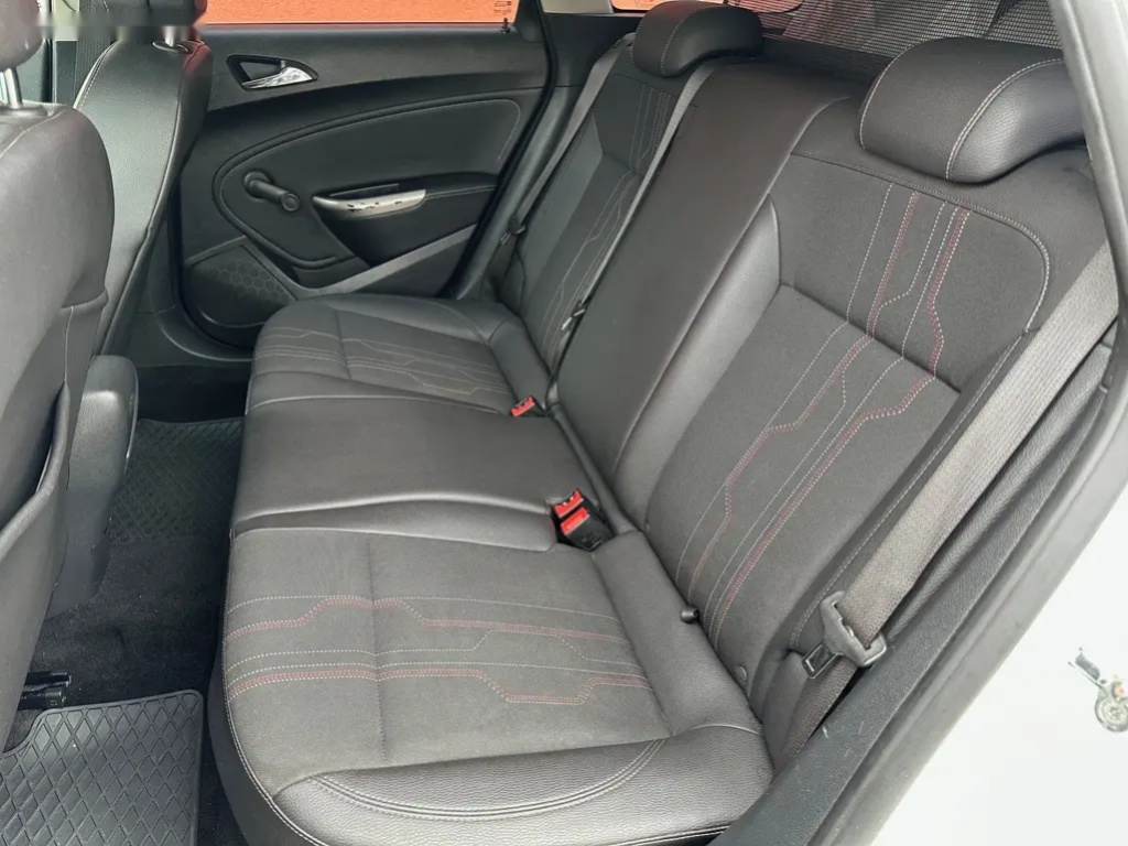 Opel Astra, 1.4 T 103KW NAVI,BI-XENON - 18