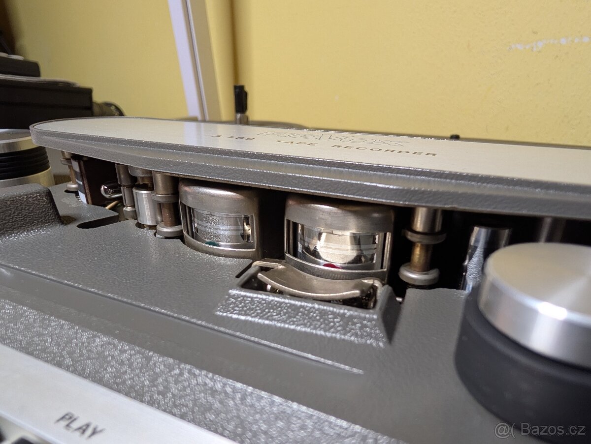 REVOX A700 - 2 TRACK 9,5, 19, 38 cm/s NAB - po renovaci - 18