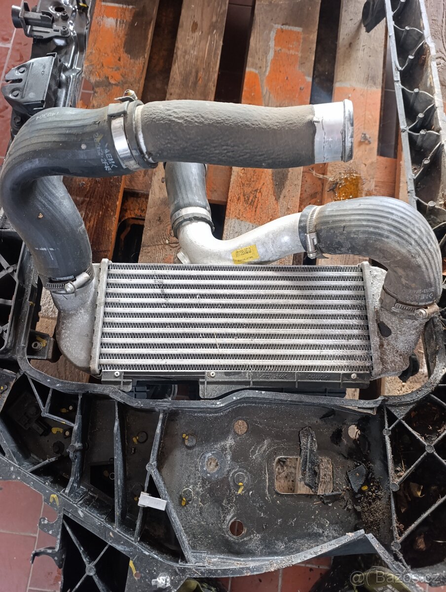 Prodám díly na Hyundai ix35 r.v.2014 - 18